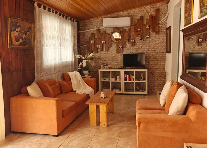 Mamas Summer House